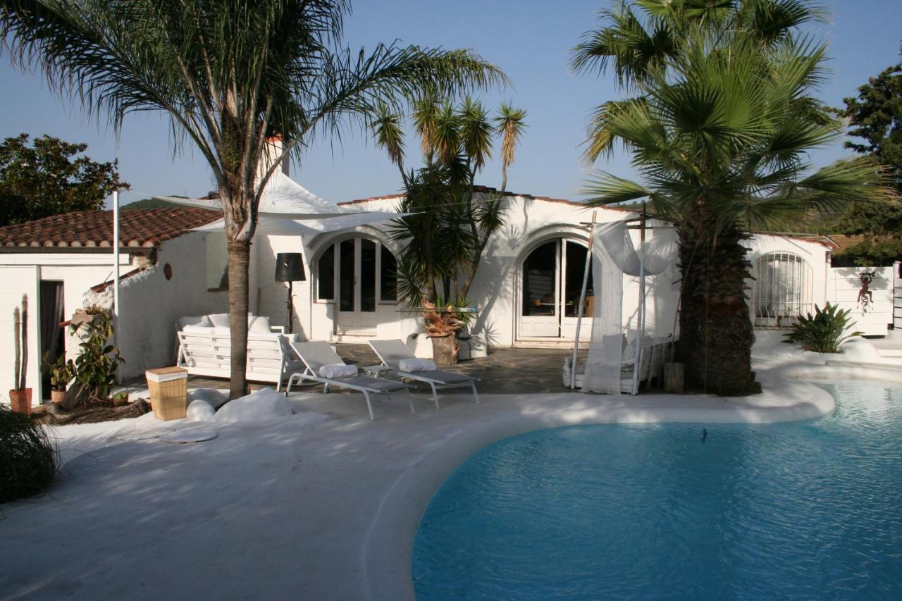 Le Rondini Bed & Breakfast Montras Exterior photo