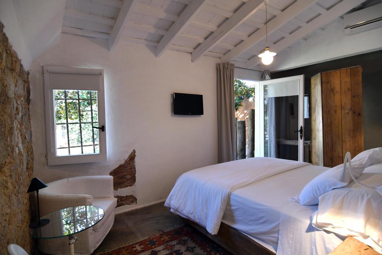 Le Rondini Bed & Breakfast Montras Exterior photo