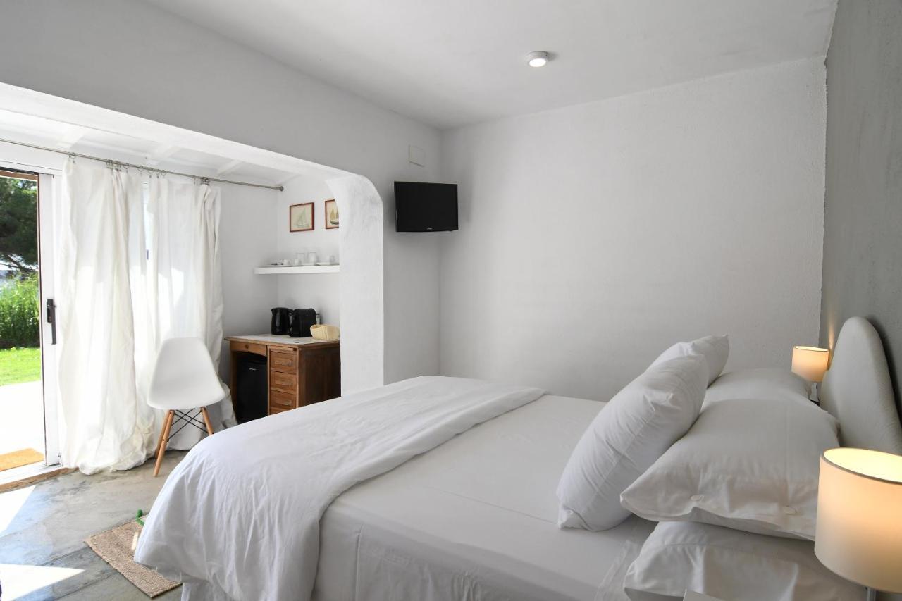 Le Rondini Bed & Breakfast Montras Exterior photo