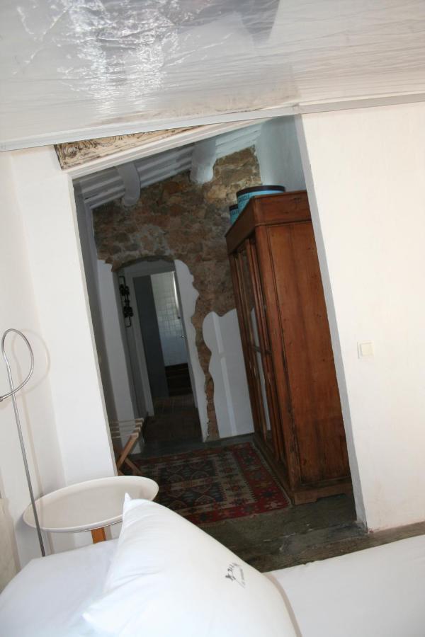 Le Rondini Bed & Breakfast Montras Exterior photo