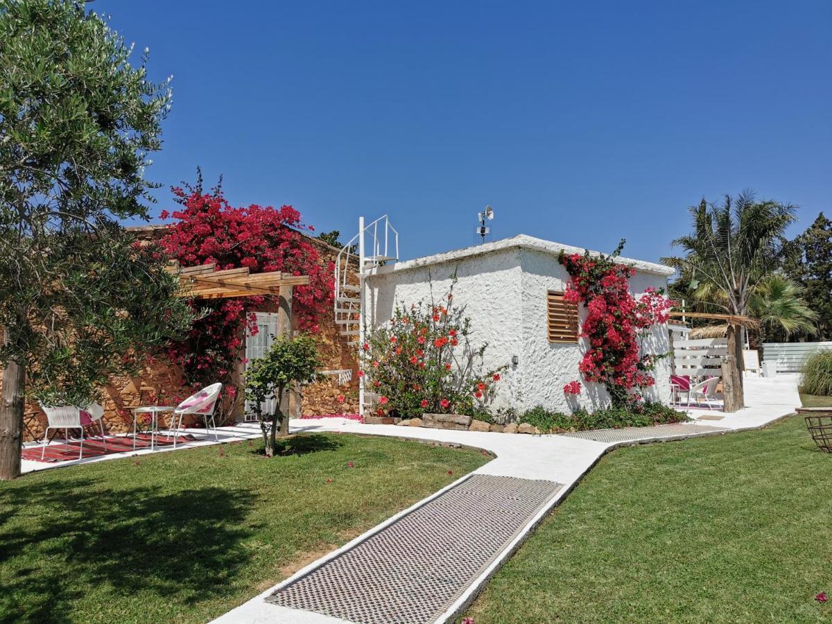Le Rondini Bed & Breakfast Montras Exterior photo